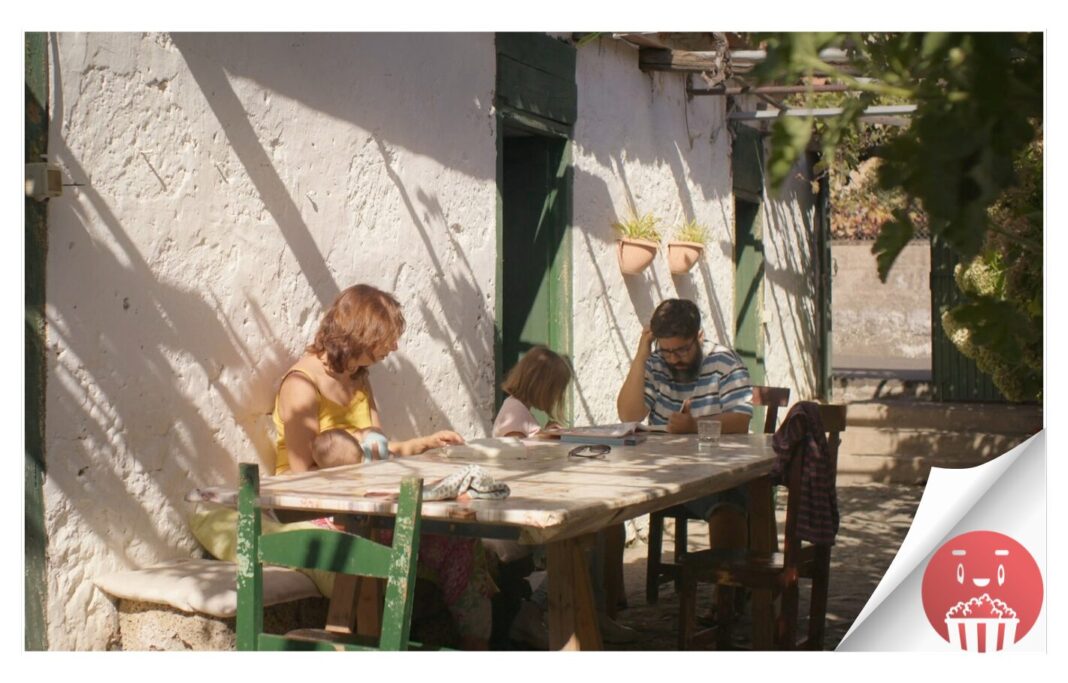 Domingo J. González debuta como director en el Festival con Una casa en el pueblo: una pieza que conecta lo personal y lo familiar con la mirada externa del viajero