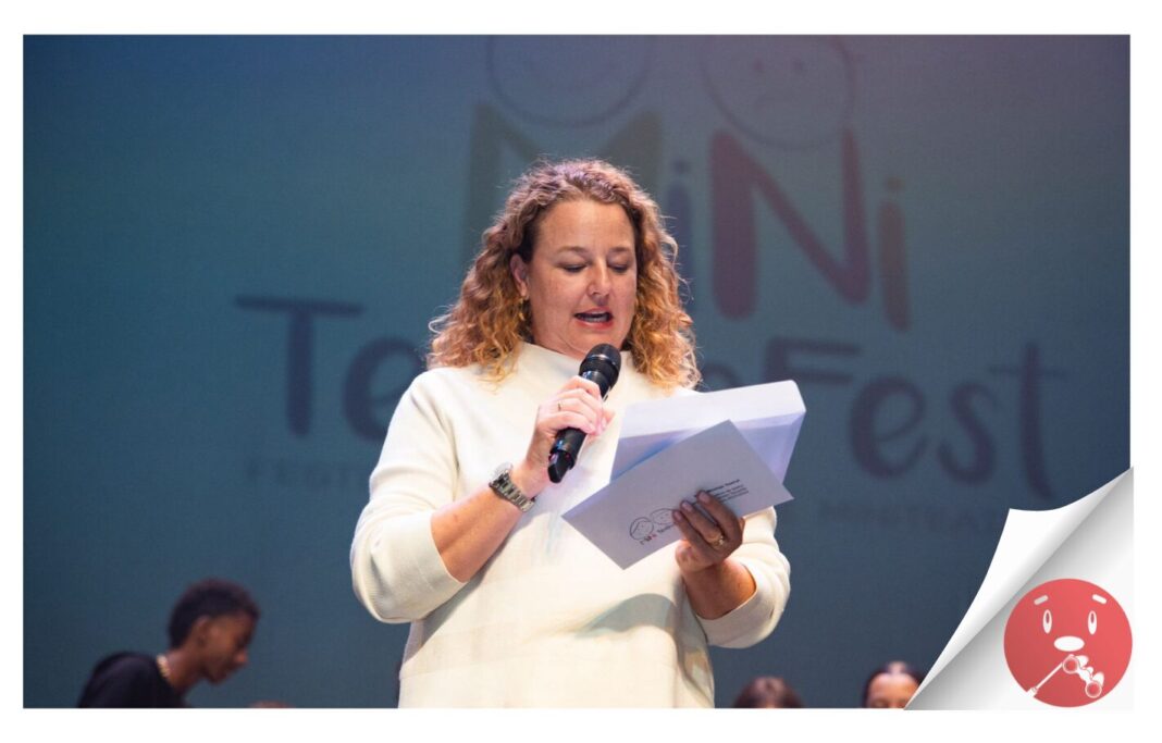 El CEIP Francisca Santos Melián recibe el premio al mejor montaje de la tercera edición de Miniteatrofest en Tenerife