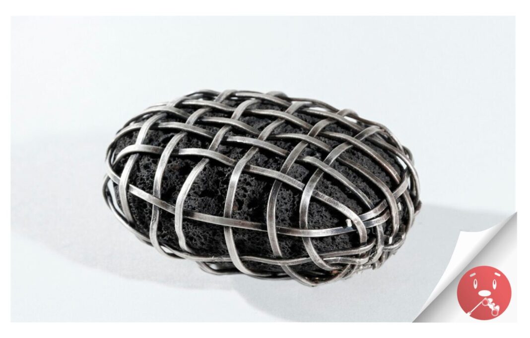 Espacio Bronzo inaugura la cuarta edición de la exposición colectiva ‘Menudencias’, con miniaturas escultóricas y literarias