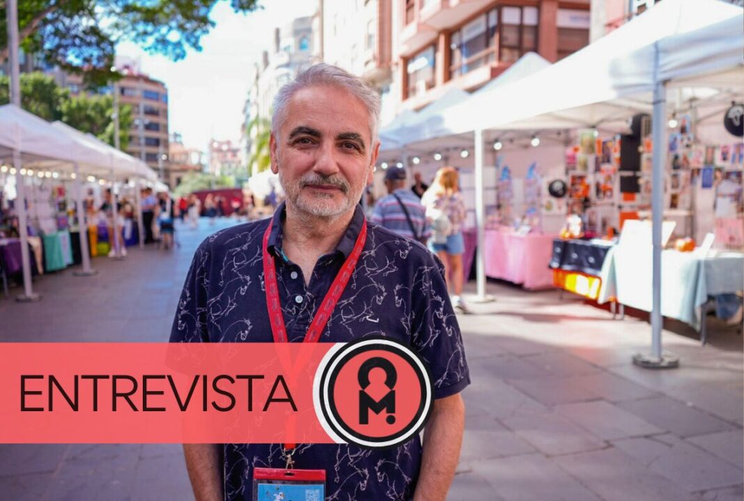 Juan Álvarez, historietista: “Me parece maravilloso el concepto de que el Salón se haga al aire libre en vez de en espacios fríos y apartados”. Por Noé Ramón