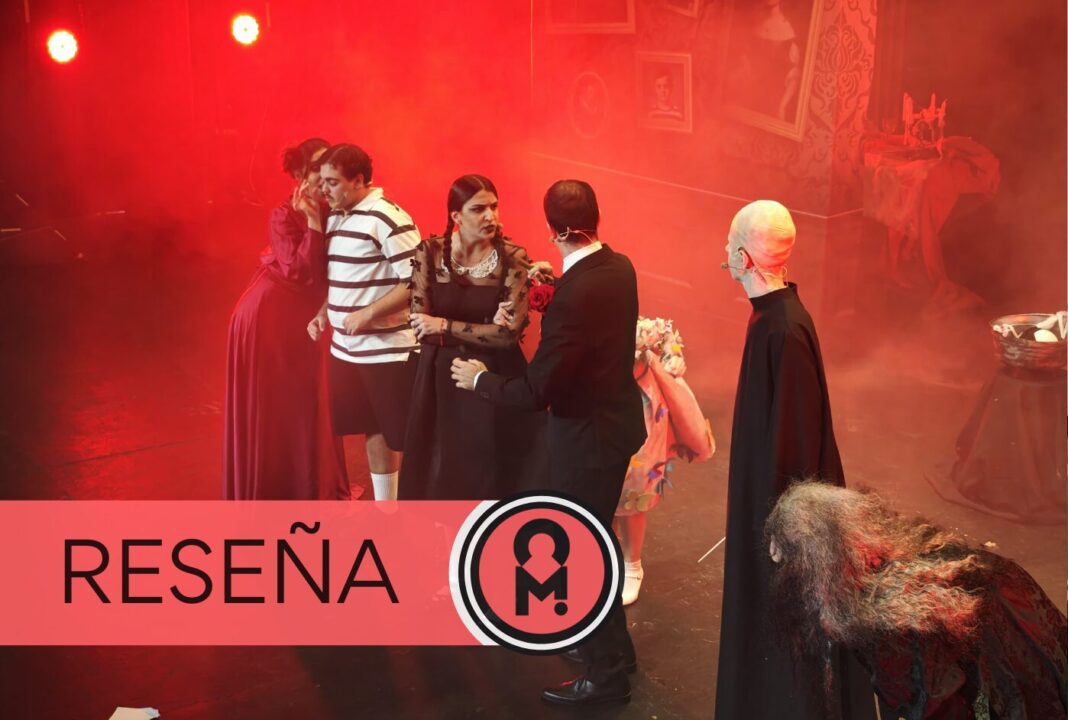 Un viaje divertido al mundo de los Addams con «Viernes» en el Teatro Guimerá. Por Silvia Armas