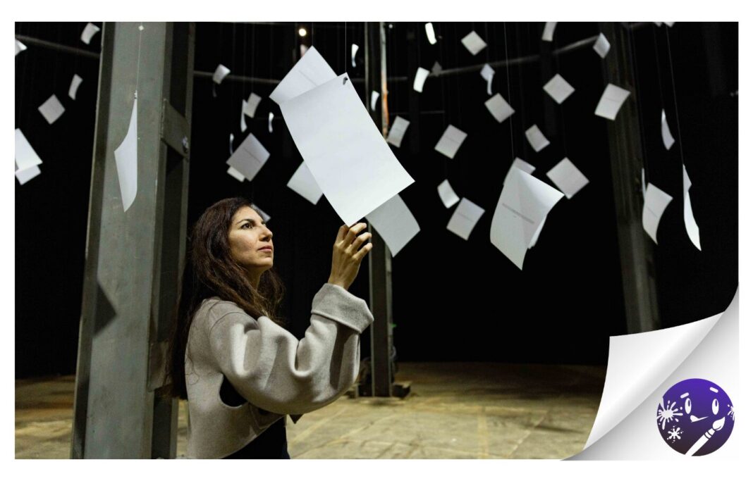 Glenda León entrelaza música y arte en una instalación en el Espacio Cultural El Tanque