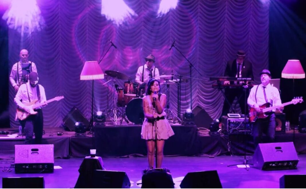 Back to Amy regresa a Tito’s Teatro con el mejor tributo a la legendaria cantante inglesa