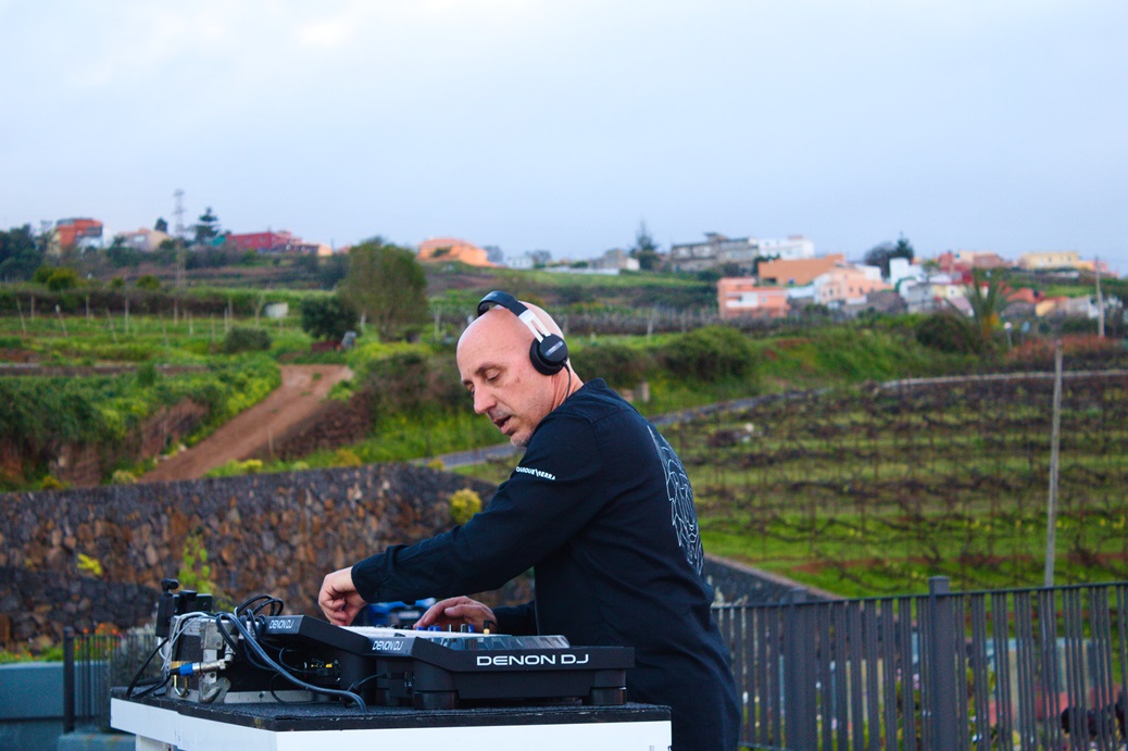 Quique Serra estrena en directo el set ‘Groove of Wine’ en El Sauzal