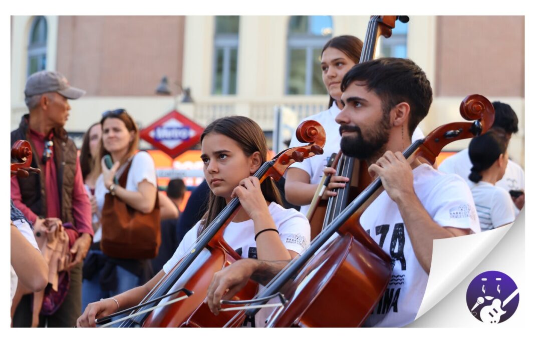 Una orquesta juvenil canaria irrumpe en el centro de Madrid con un flashmob por Gaza